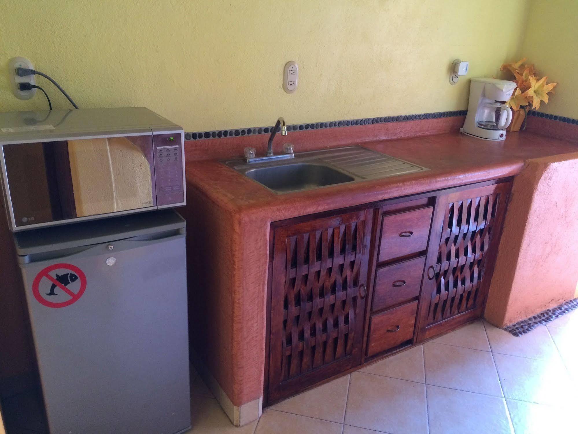 Hotel Las Salinas Zihuatanejo Eksteriør billede